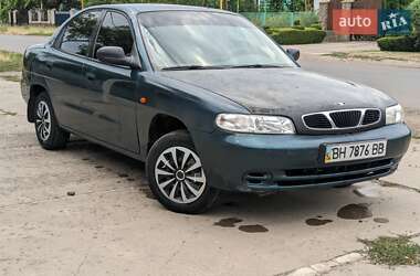 Седан Daewoo Nubira 1998 в Врадіївці