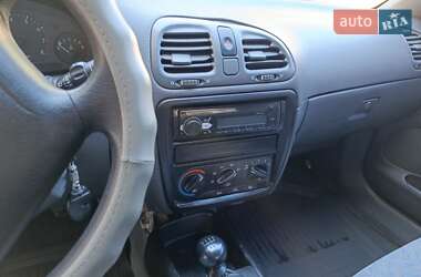 Седан Daewoo Nubira 1998 в 