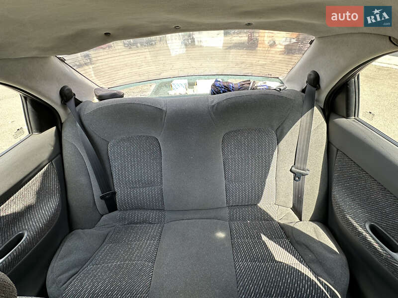 Седан Daewoo Nubira 1998 в Обухове