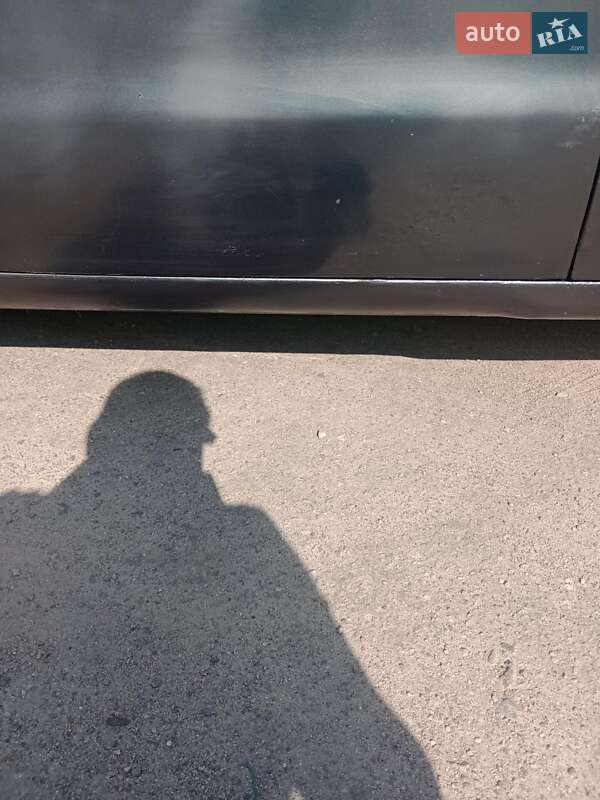 Седан Daewoo Nubira 1998 в Днепре