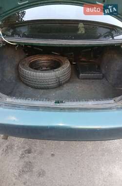 Седан Daewoo Nubira 1998 в 