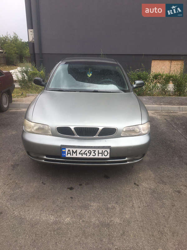 Седан Daewoo Nubira 1998 в 