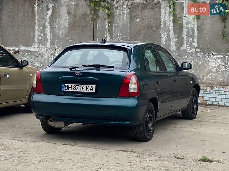 Хэтчбек Daewoo Nubira 1998 в Одессе