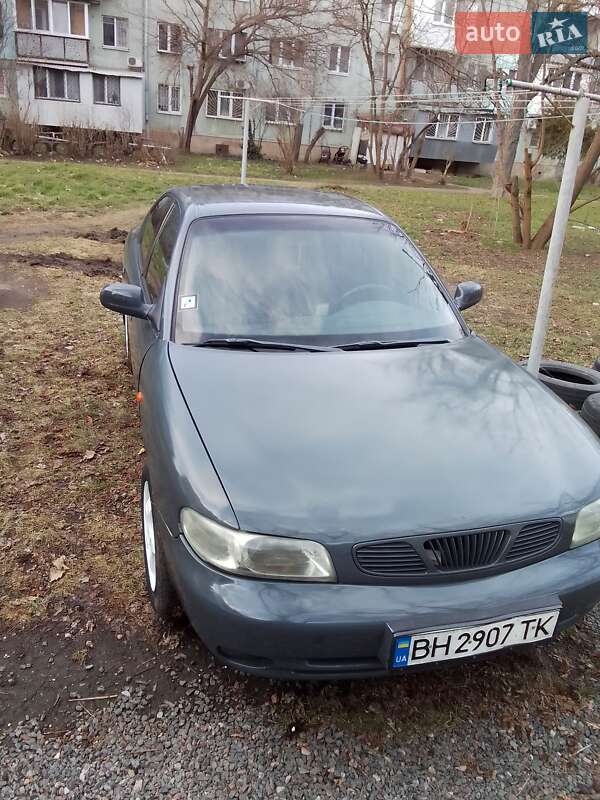 Daewoo Nubira 1998
