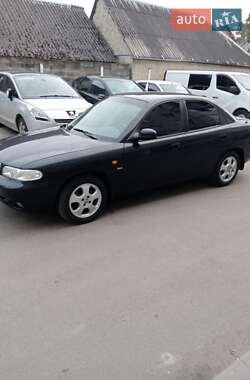 Седан Daewoo Nubira 1998 в 