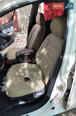 Седан Daewoo Nubira 1998 в Овідіополі
