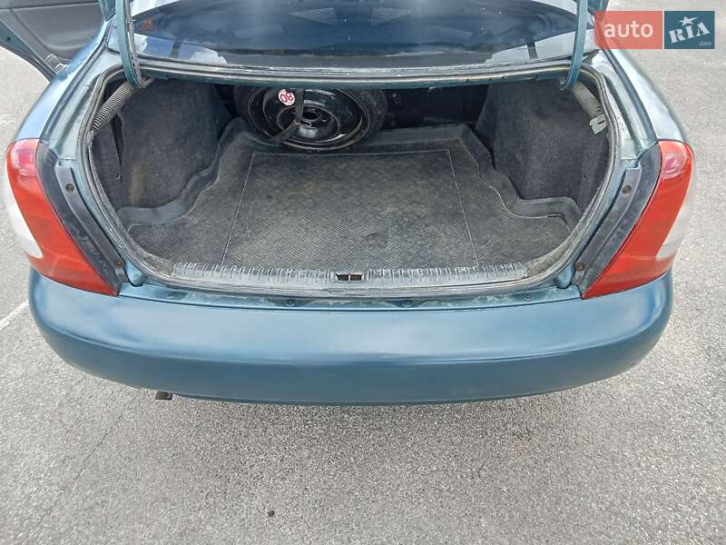Седан Daewoo Nubira 1998 в Тернополі