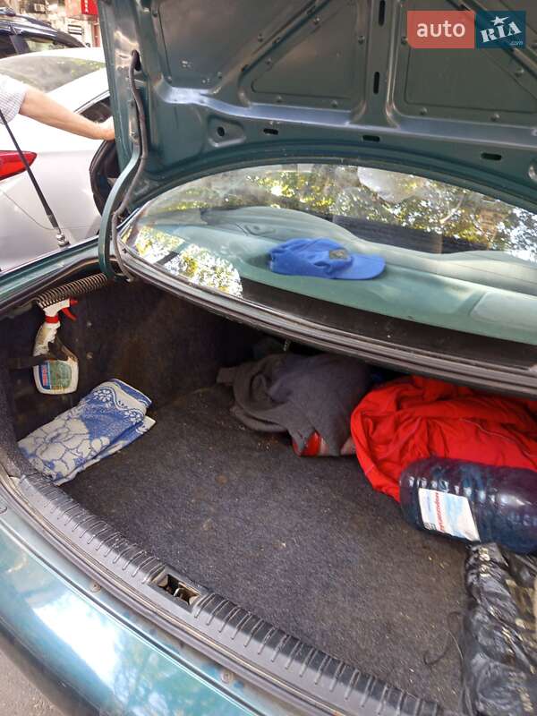 Седан Daewoo Nubira 1998 в Одессе