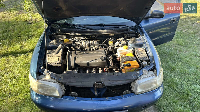 Седан Daewoo Nubira 1998 в Черкассах