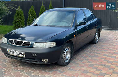 Седан Daewoo Nubira 1999 в Києві