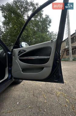 Седан Daewoo Nubira 2001 в 