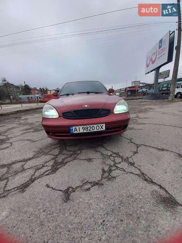 Седан Daewoo Nubira 2001 в Днепре