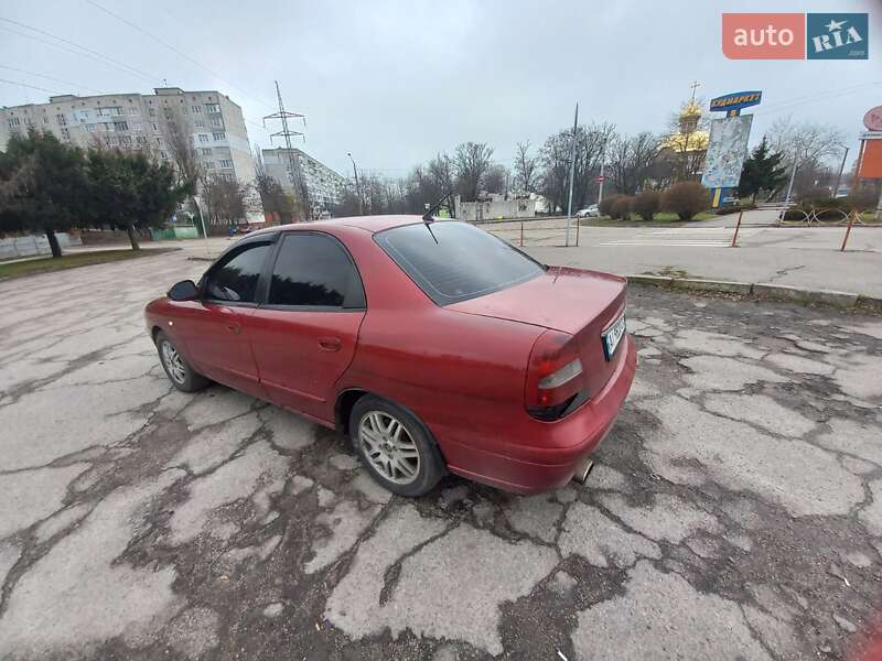 Седан Daewoo Nubira 2001 в Днепре