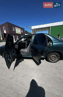 Седан Daewoo Nubira 1998 в 