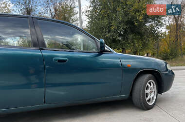 Седан Daewoo Nubira 1998 в 