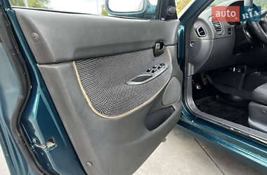 Седан Daewoo Nubira 1998 в 