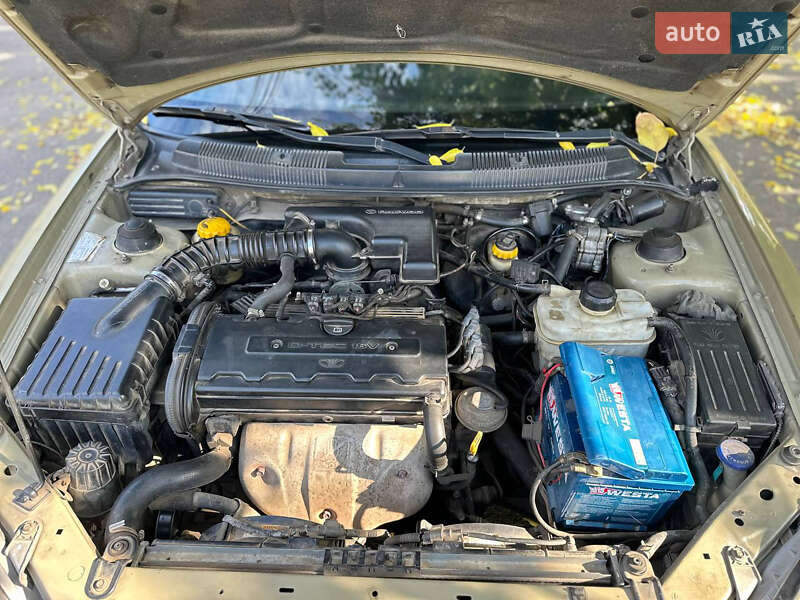 Седан Daewoo Nubira 2001 в Миколаєві