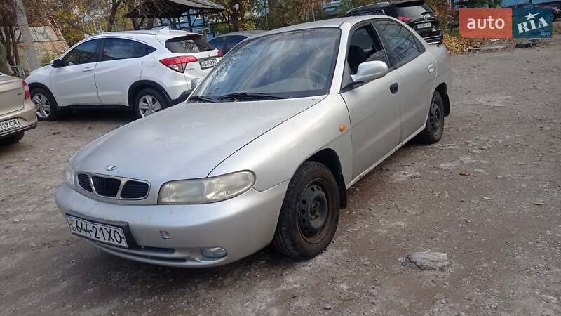 Daewoo Nubira 1998