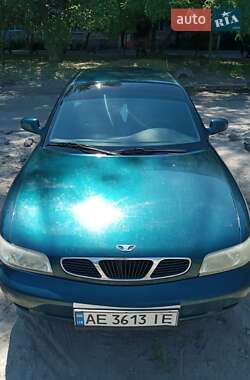 Седан Daewoo Nubira 1998 в Днепре