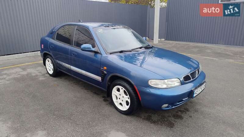 Хетчбек Daewoo Nubira 1998 в Дніпрі