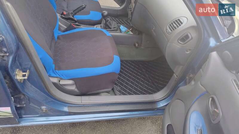 Хетчбек Daewoo Nubira 1998 в Дніпрі