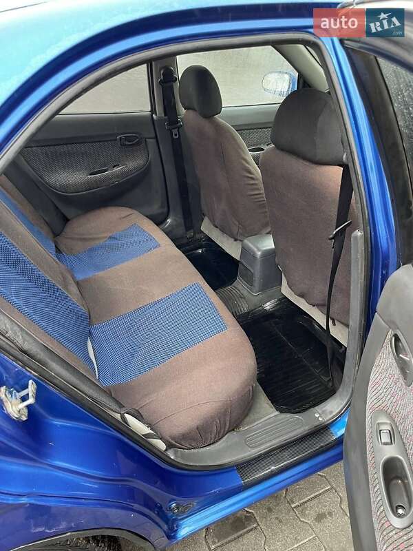 Седан Daewoo Nubira 1999 в Полтаве