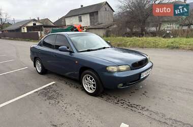Седан Daewoo Nubira 1998 в Перечині