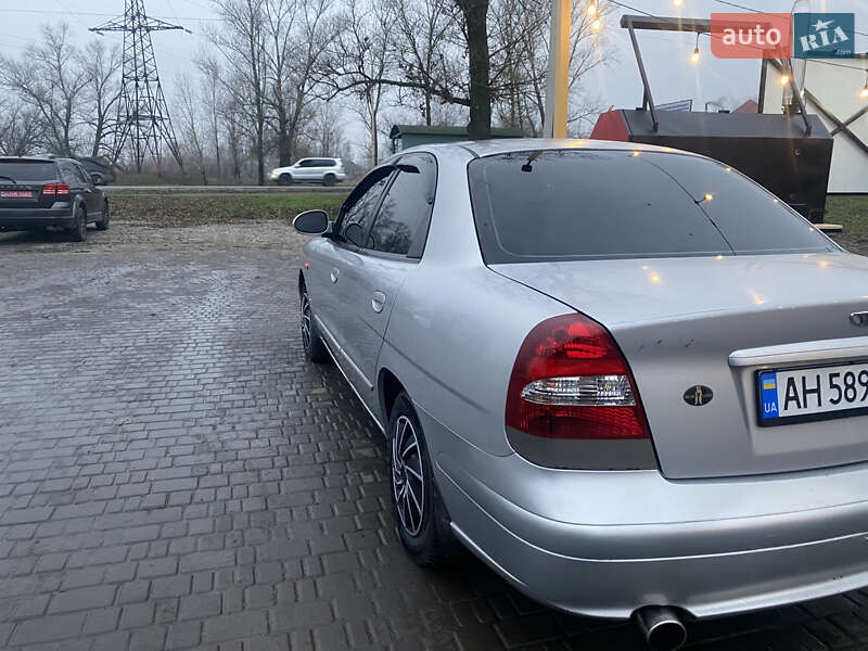 Седан Daewoo Nubira 2002 в Павлограде