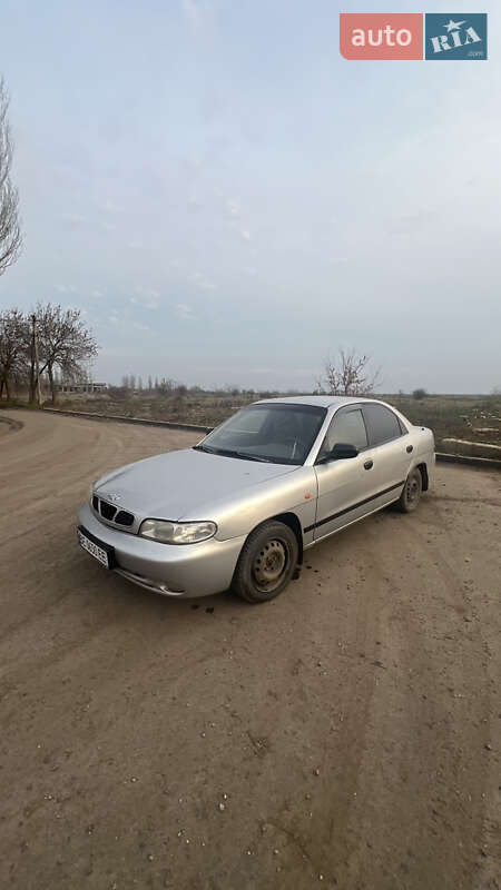 Daewoo Nubira 1998