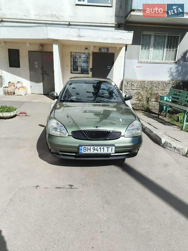 Седан Daewoo Nubira 2003 в Николаеве