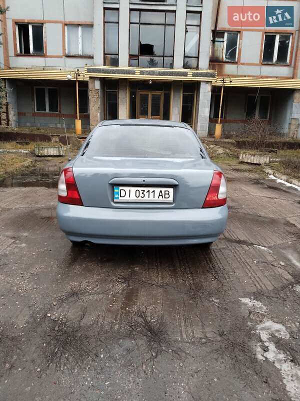 Седан Daewoo Nubira 1998 в Чутове