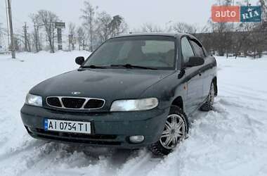 Седан Daewoo Nubira 1998 в Буче