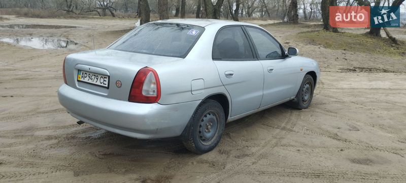 Седан Daewoo Nubira 1998 в Запоріжжі