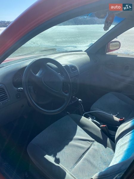 Седан Daewoo Nubira 1998 в Бердичеве