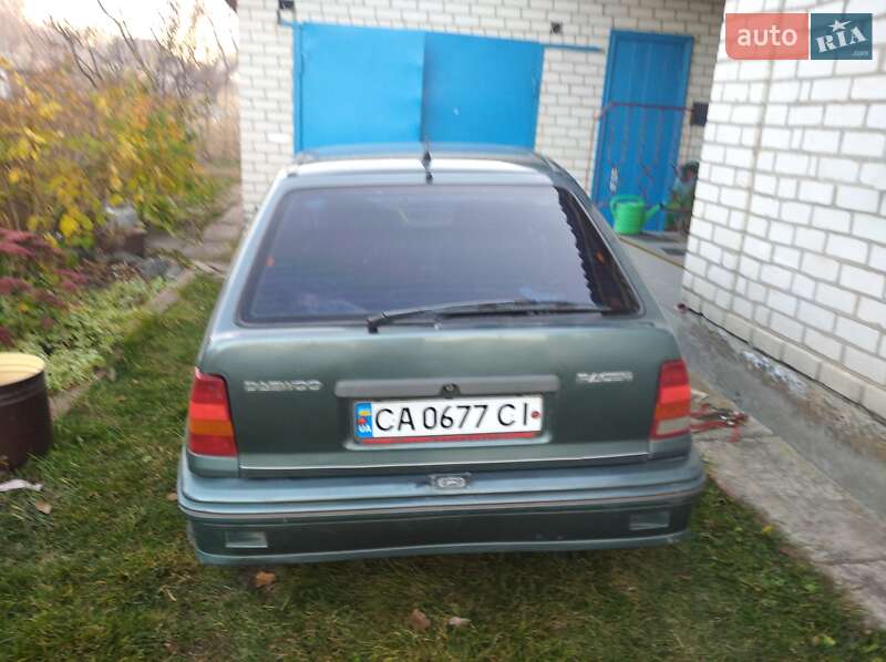 Хэтчбек Daewoo Racer 1995 в Смеле