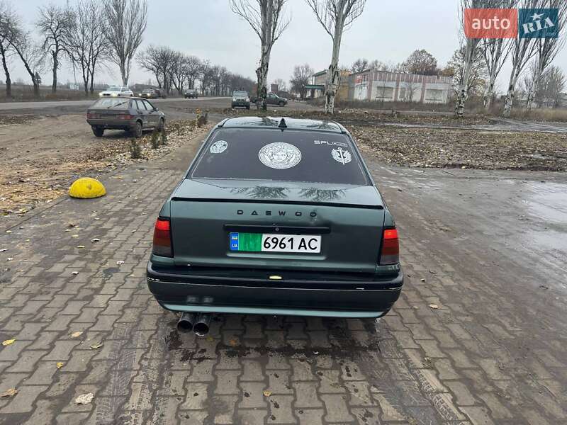 Седан Daewoo Racer 1995 в Васильківці