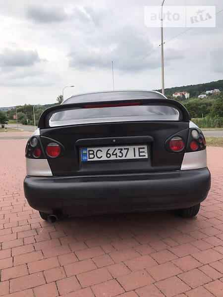 Седан Daewoo Sens 2004 в Дрогобичі