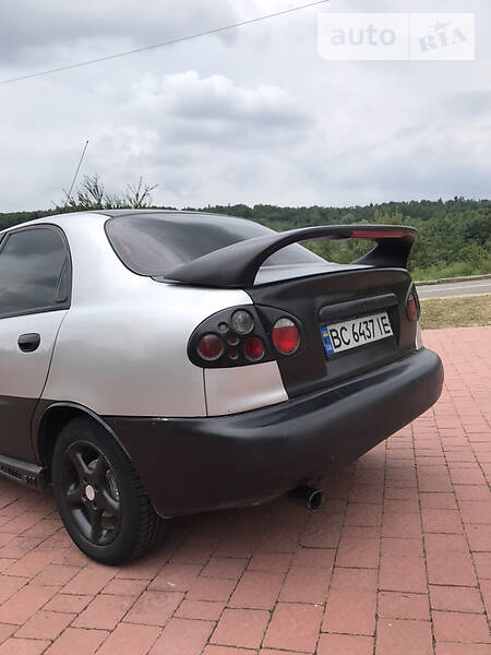 Седан Daewoo Sens 2004 в Дрогобичі