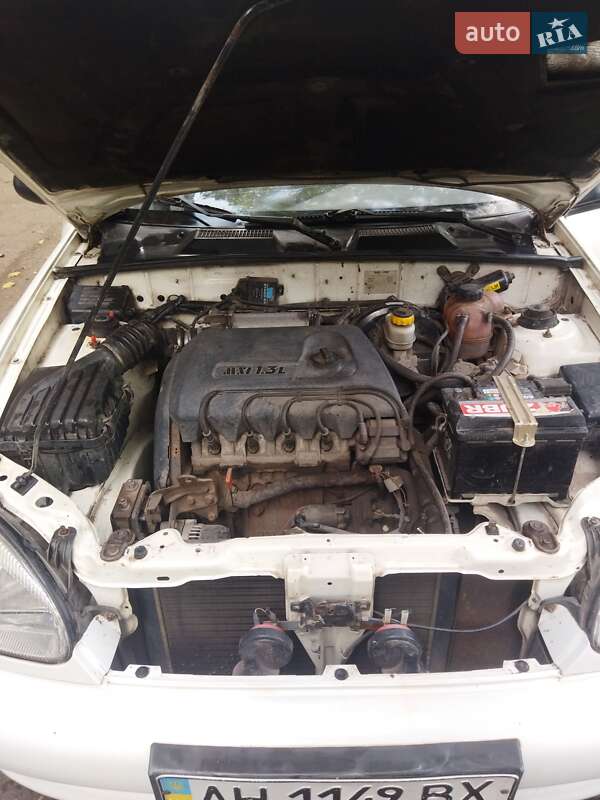 Седан Daewoo Sens 2004 в Кривом Роге