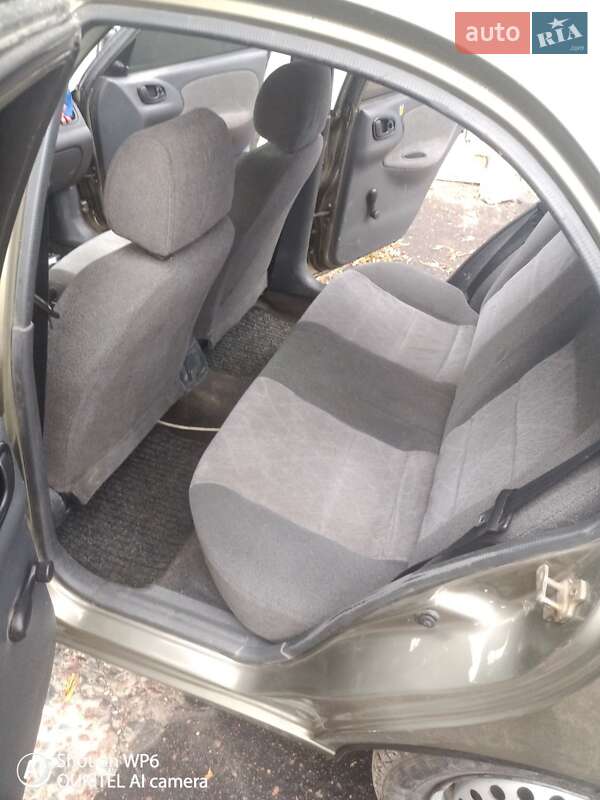 Седан Daewoo Sens 2004 в Ирпене