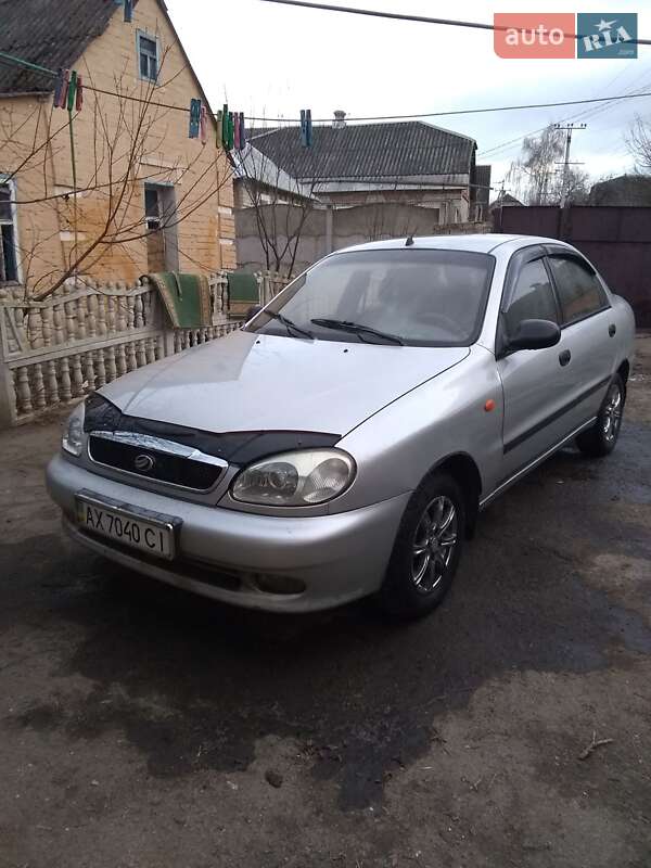 Седан Daewoo Sens 2004 в Дергачах