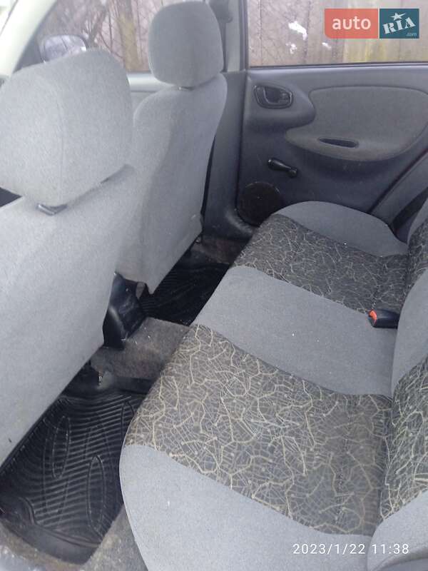 Седан Daewoo Sens 2006 в Мостиській