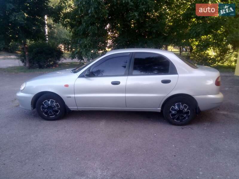 Седан Daewoo Sens 2004 в Кам'янському