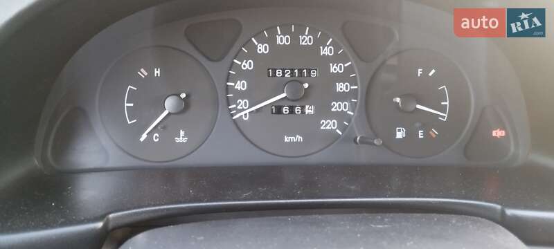 Седан Daewoo Sens 2004 в Яготине