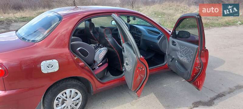 Седан Daewoo Sens 2002 в Кривом Роге