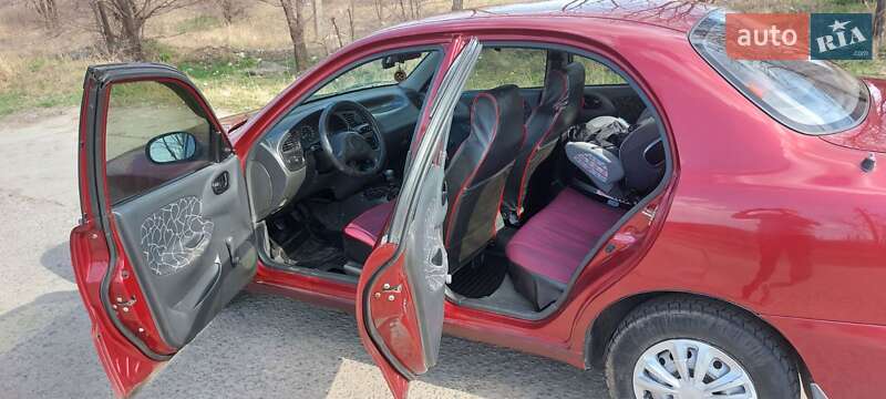 Седан Daewoo Sens 2002 в Кривом Роге