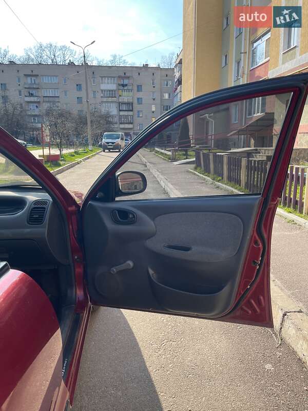 Седан Daewoo Sens 2006 в Рівному