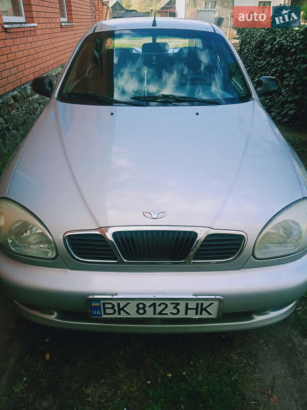 Седан Daewoo Sens 2004 в Сарнах