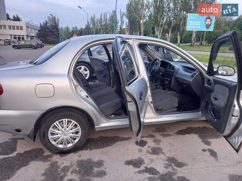 Седан Daewoo Sens 2004 в Запоріжжі