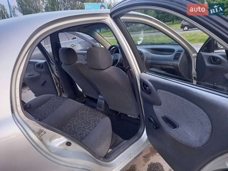 Седан Daewoo Sens 2004 в Запоріжжі